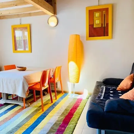 à Très Lumineux Avec Jardinet Apartamento