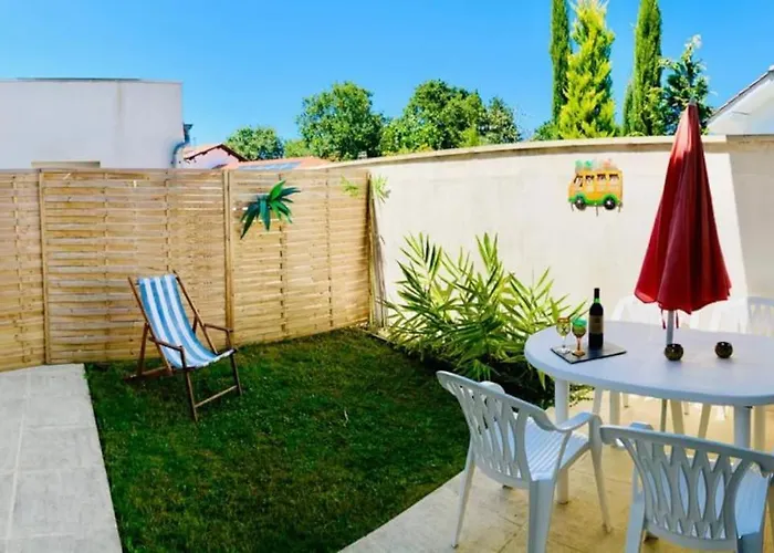 A Tres Lumineux Avec Jardinet Lejlighed Anglet